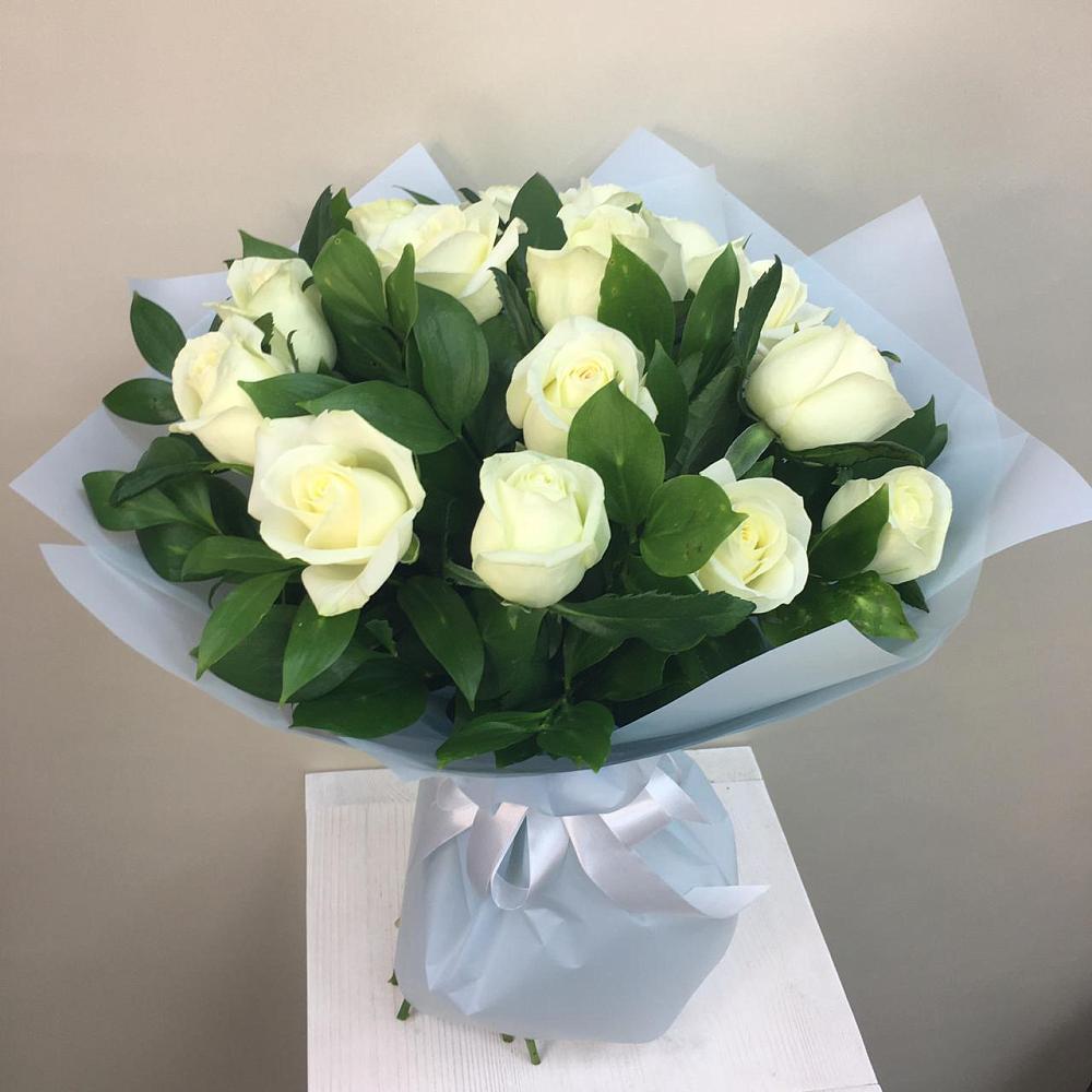 Букет 15 Белых роз Проуд в Рагулях