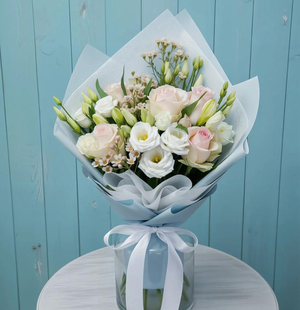 Букет цветов из: Розы и Лизиантусы в Рагулях