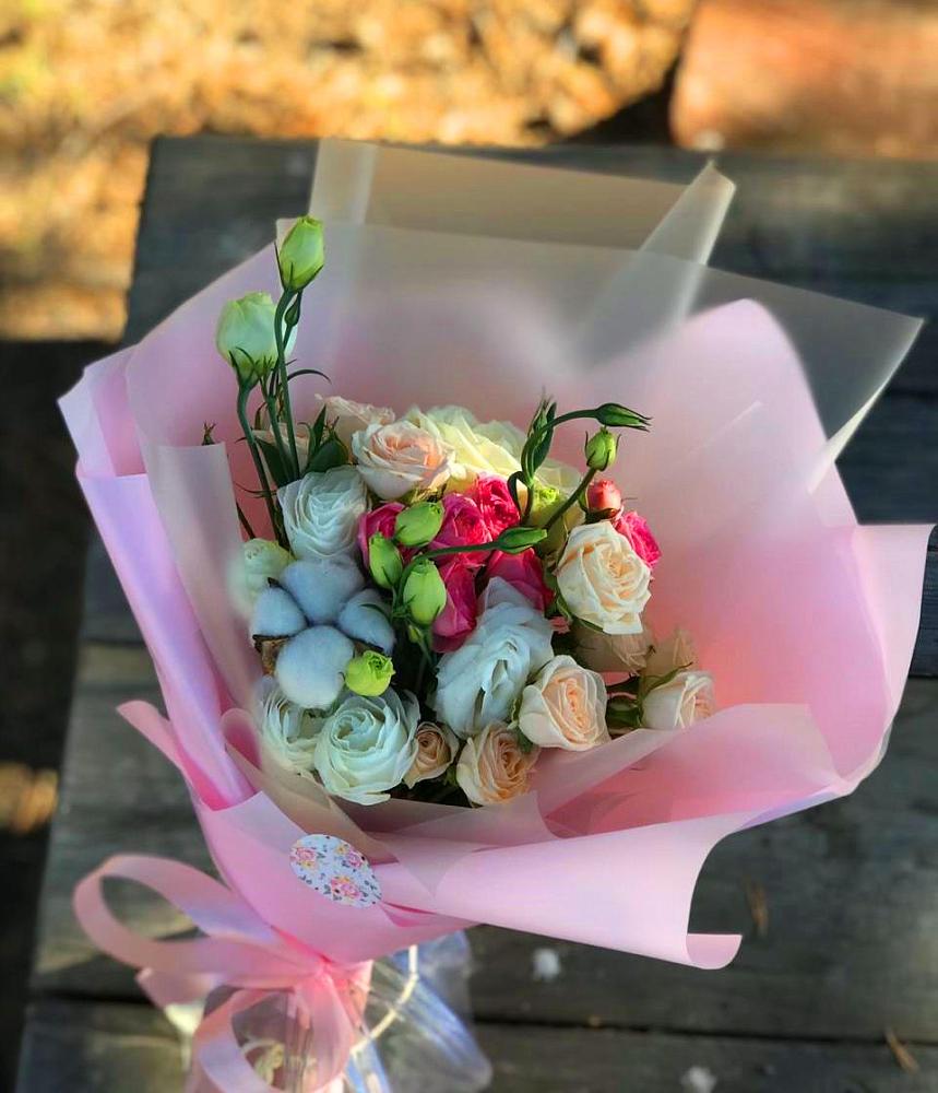 Букет цветов из: Розы и Лизиантусы в Рагулях