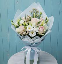 Букет цветов из:  Розы и Лизиантусы в Рагулях
