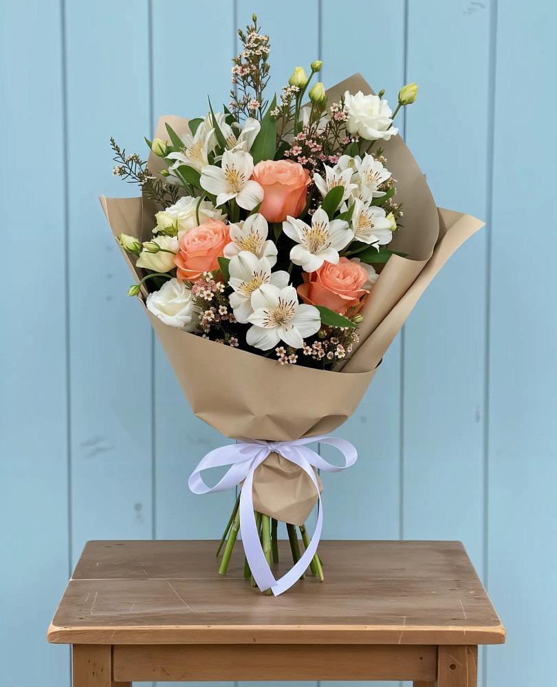 Букет цветов из: Альстромерии, Лизиантусы, Розы и Хризантемы в Рагулях